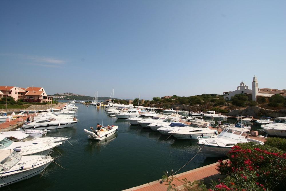 Le Corti Di Marinella Aparthotel Santa Marinella Exterior photo